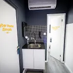 Cyberhostel 旅馆