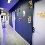 Cyberhostel * Almada