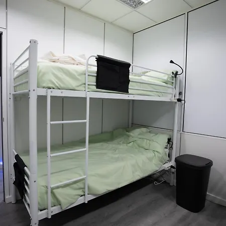 Cyberhostel Hostel Almada